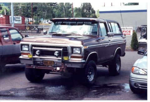 1989 Ford Bronco - Looks kinda small with 33s