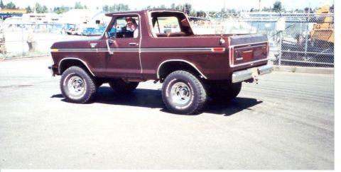 1989 Ford Bronco - Jon with my 35s