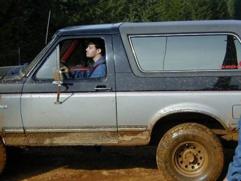 1989 Ford Bronco - Dirty truck with Jonnys 32s
