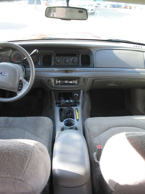 2001 Ford Crown Victoria - The area where it meets the dash isn't perfect, and I have yet to do something with the shifter hole (other than stuff crap in it) and my o…