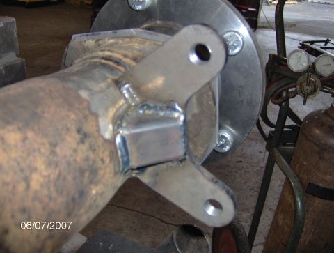 1978 Ford Bronco - Custom bracket welded onto axle housing, likely for disc brake conversion.