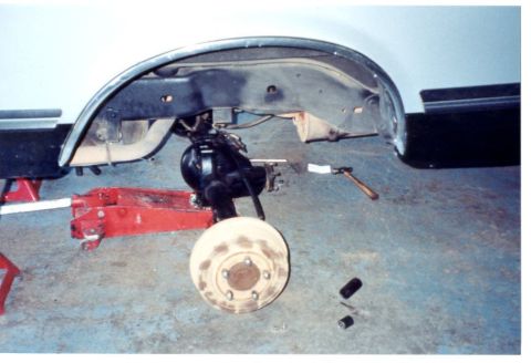1989 Ford Bronco - Had to clean the rearend under the truck cause i didnt want to mess with the ABS