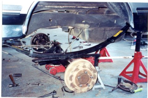 1989 Ford Bronco - Spring in position