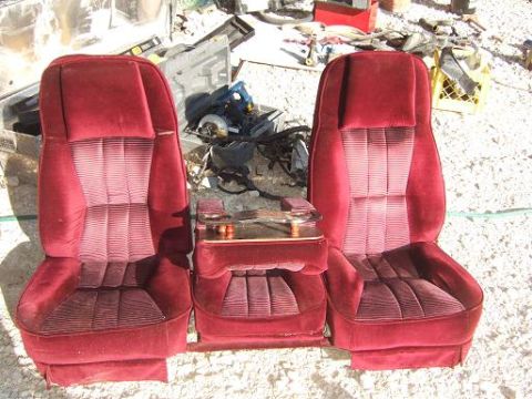 1900 Ford 427 - seats
