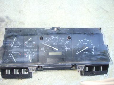 1900 Ford 427 - gas cluster with tach