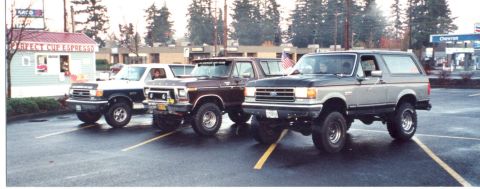 1989 Ford Bronco - Chris, Jon and I stopped on the way.