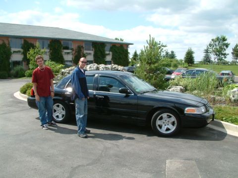 2002 Ford Crown Victoria photo