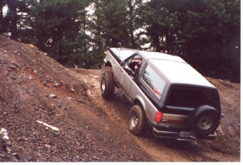 1989 Ford Bronco - This hill is very steep