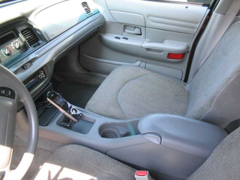2001 Ford Crown Victoria - Final console pics... got everything where I want it!