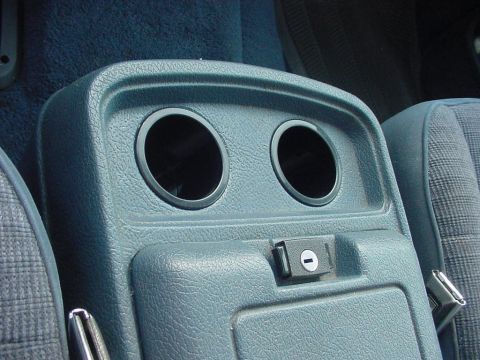 1988 Ford Bronco — Cup holder mod