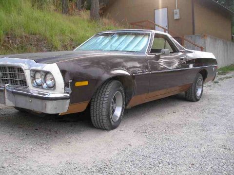 1976 Ford Ranchero - Minor fender damage