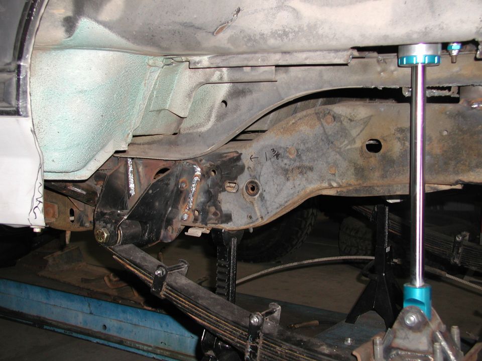 Front spring mount