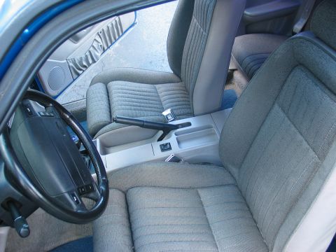 1990 Ford Mustang photo