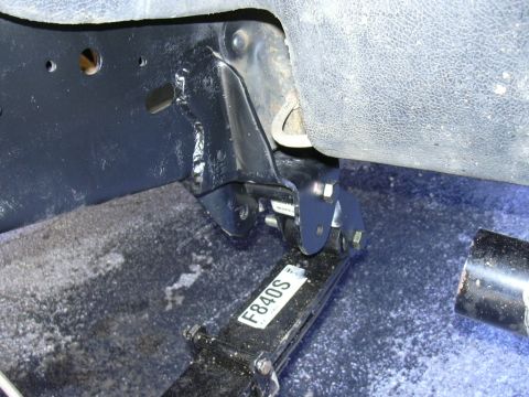 1995 Ford Bronco - A close-up view of a suspension component with the label F840S is visible.