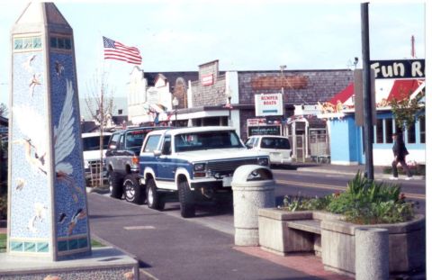 1989 Ford Bronco - TNT (Tim & Todd) in downtown Long beach Washington