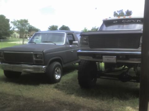 1995 Ford Bronco - next to the new project