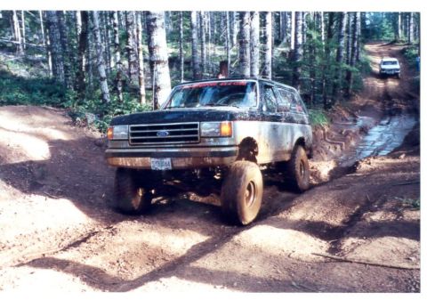 1989 Ford Bronco - Oh Yea, Gotta love mud