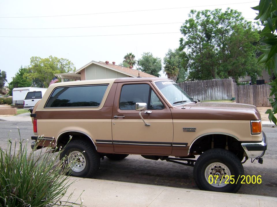 1990 Ford Bronco “Big Gal”