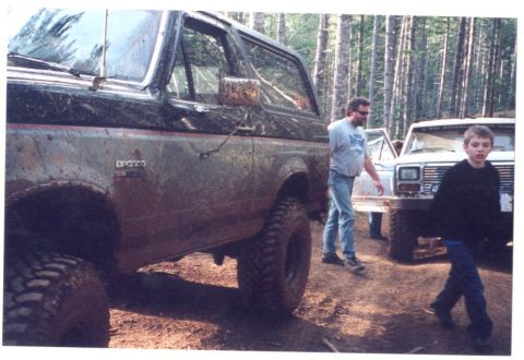 1989 Ford Bronco - Looks nice and muddy
