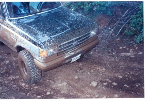 1989 Ford Bronco - Some action photos on the way out. Pt1