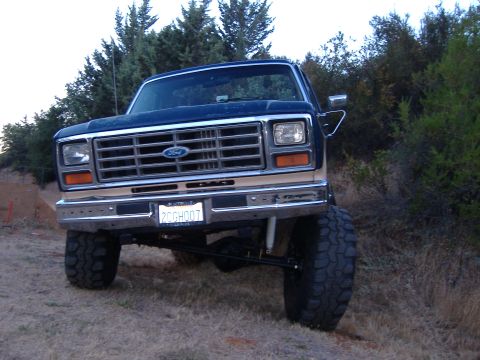 1986 Ford Bronco - poser pic 2