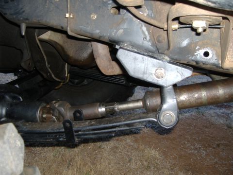 1986 Ford Bronco - driveline and shackle shot