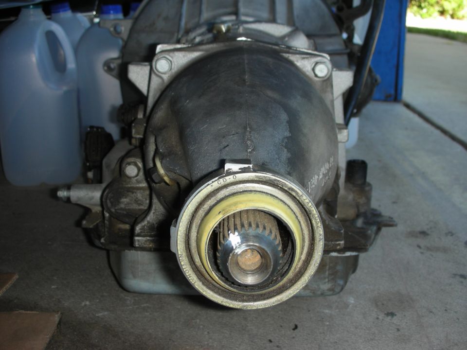 Transmission tailshaft with splined output shaft and new National tail housing seal