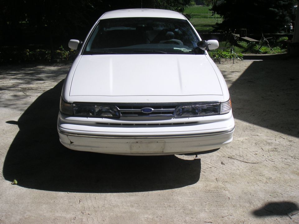 1997 Ford Crown Victoria front view, parked outdoors