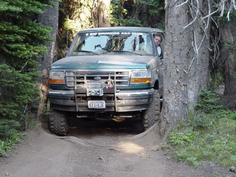 1989 Ford Bronco - This shows our hero Greg denting his front fender