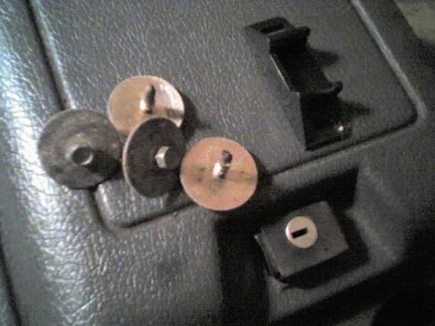 1989 Ford Bronco - Original mounting screws. and latch included. No Key, lock needs to be re-keyed. Internal latch removed so console opens.