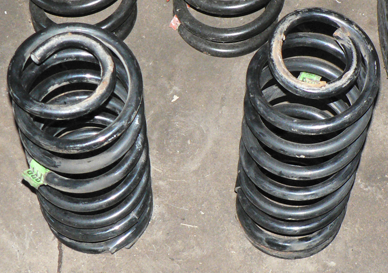 '96 Cobra rear coil springs. (Code PPP)