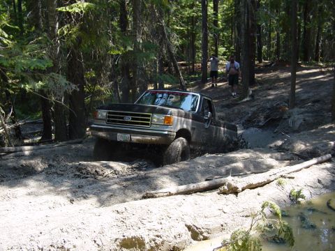 1989 Ford Bronco - And kinda bump it up this side