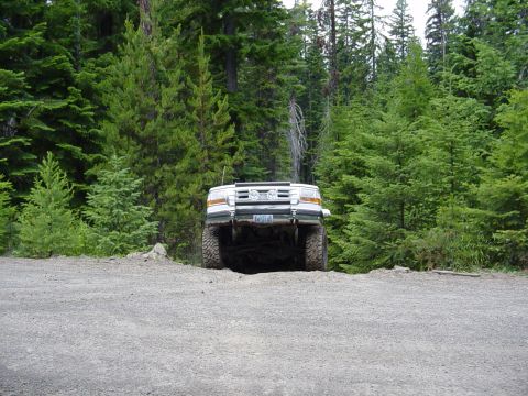 1989 Ford Bronco - Mark coming onto the main road