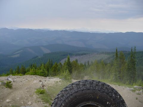 1989 Ford Bronco - Veiw out the back