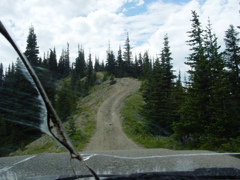 1989 Ford Bronco - This area had a big hump in it and it was real slick with steep sides