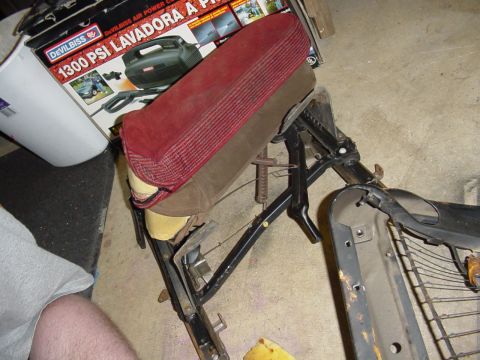 1989 Ford Bronco - the armrests from both seats