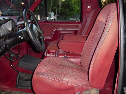 1989 Ford Bronco - The seats in the truck