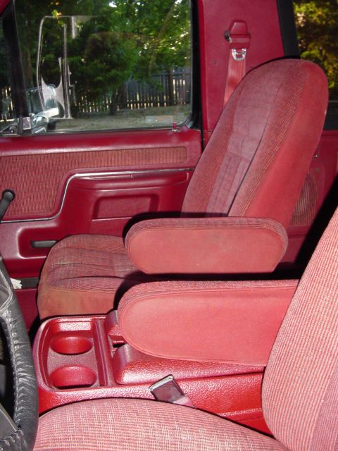 1989 Ford Bronco - Cool looks like it was factory, a little faded, but they are buckets