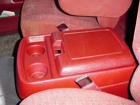 1989 Ford Bronco - Went to baxters and got pint for viynl interior parts, good match