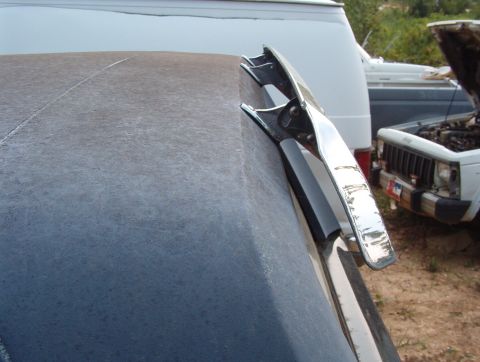 1983 Ford Bronco - Aftermarket Rear Spoiler on an '80-91 Bronco