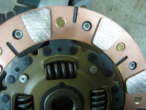 1987 Suzuki Samurai - Puck type friction material-flywheel side