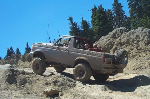 1989 Ford Bronco - We arrive at Moon rocks (pic by Bob K.)