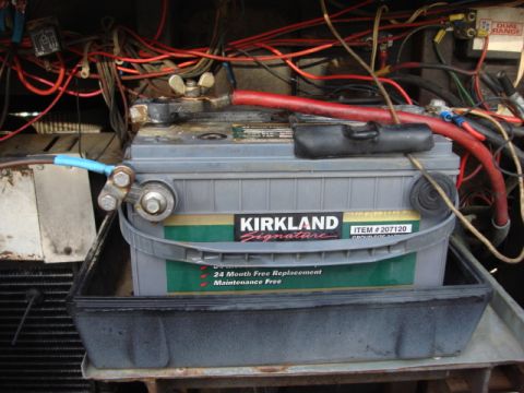 1983 Ford Bronco - here is the battery after the 1st night. i had to run a temp power to the power tap and i needed the front terminal to complete the circuit…