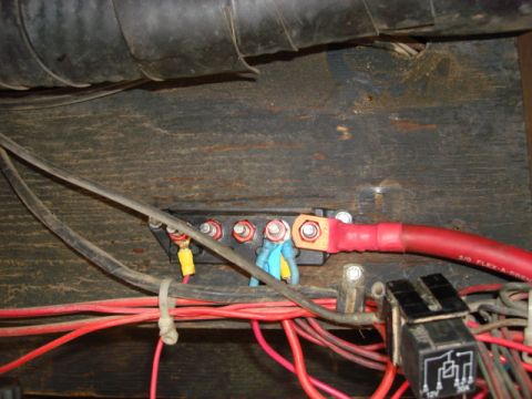 1983 Ford Bronco - here is the tap side of the cable. this will allow anything to be powered here.