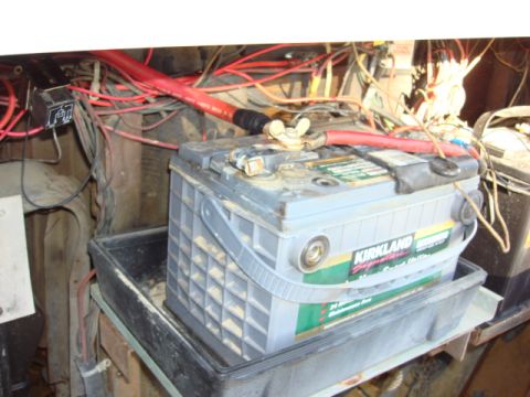 1983 Ford Bronco - here is the battery side after the power tap is installed and jucied up.