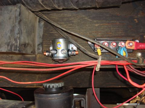 1983 Ford Bronco - ok i decided to install the relay next to the power tap.
