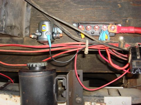 1983 Ford Bronco - one side of the smaller terminals needs to goto a ground.