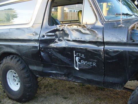1989 Ford Bronco - Little crusher damage
