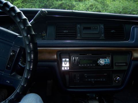 1994 Ford Crown Victoria photo