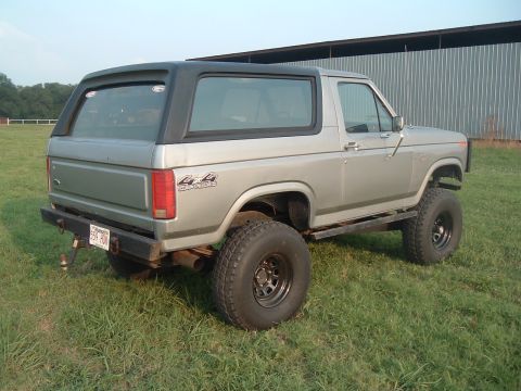 1986 Ford Bronco photo